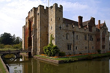 Hever Castle with a moat and a drawbridge, Hever, County of Kent, England, Great Britain, Europe