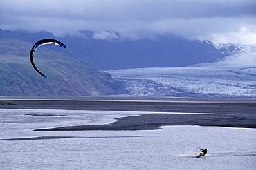 Kitesurfer, Skaftafell, Iceland