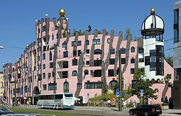 Green citadel, Hundertwasser house, Friedensreich Hundertwasser, Magdeburg, Saxony-Anhalt, Germany, Europe