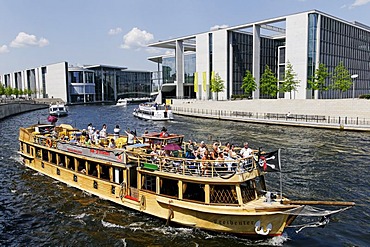 Tourist ship in front of Marie-Elisabeth-Lueders Haus, Regierungsviertel, government quarter, Berlin, Germany, Europe