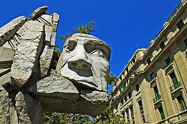 Memorial to the native people, Plaza de Armas Square, Santiago de Chile, Chile, South Amerika