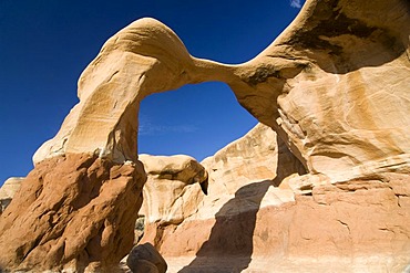 Metate Arch sandstone formations in the Devils Garden, Grand Staircase-Escalante National Monument, Utah, USA, North America