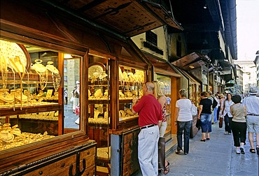 Jewelry stores at Ponte Vecchio, Florence, Firenze, Tuscany, Italy, Europe