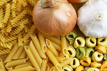 Pasta, onions and garlic