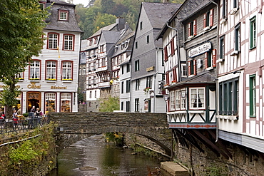 Fachwerk houses alongside the Rur River in Monschau an der Eifel, Aachen, North Rhine-Westphalia, Germany, Europe