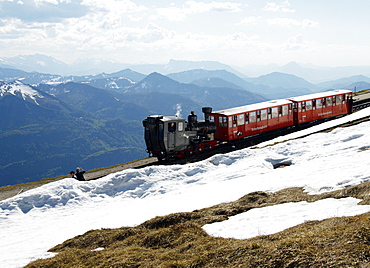 The Schafbergbahn, cog railway on the Schafberg Mountain, in front of Wolfgangsee Lake, Salzburg, Austria, Europe