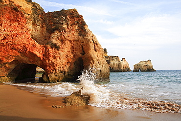 Praia dos tres Irmaos near Alvor, Algarve, Portugal