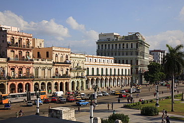 Parque Central, Paseo de Marti Boulevard, El Capitolio square, Havana, Cuba, Caribbean