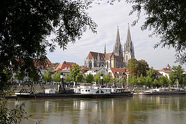 View over river Donau to the Regensburg cathedral, Bavaria, Germany