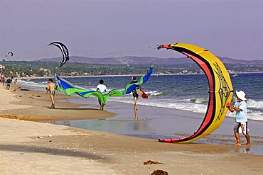 Kitesurfer, beach of Mui Ne, Vietnam, Asia