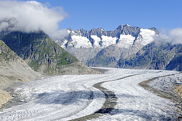 Great Aletsch Glacier, the heart of the UNESCO World Heritage Site Jungfrau-Aletsch-Bietschhorn, Goms, Wallis, Switzerland, Europe