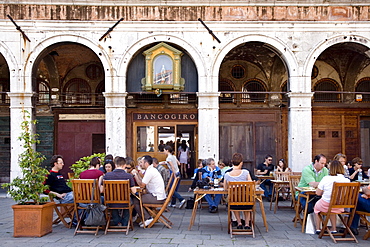 Terrace in front of the Osteria BancoGiro bar, Venice, Venezia, Italy, Europe