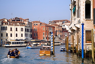 Boats on Canal Grande, Grand Canal, Venezia, Venice, Italy, Europe