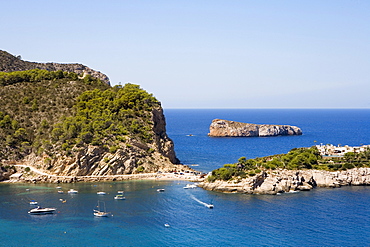 Island in the bay of Port Sant Miquel, Ibiza, Balearic Islands, Spain, Europe