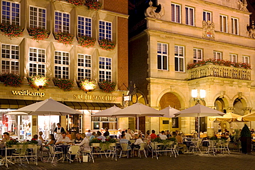 Restaurant in front of the City Wine House at the Prinzipalmarkt, Muenster, North Rhine-Westphalia, Germany, Europe