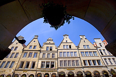 Arcades along Prinzipalmarkt, Muenster, North Rhine-Westphalia, Germany, Europe