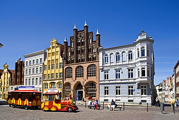 Gable houses on the Alter Markt Square, Stralsund, Baltic Sea, Mecklenburg-Western Pomerania, Germany, Europe