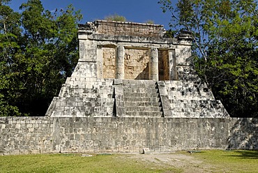 Templo del Hombre Barbado, temple of the bearded man, Maya and Toltek archeological site Chichen Itza, new worldwonder, Yucatan, Mexico