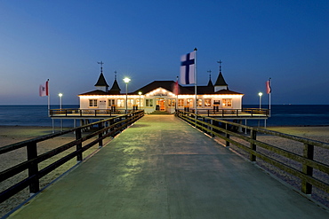 Historic pier, Ahlbeck seaside resort, Usedom Island, Mecklenburg-Western Pomerania, Germany, Europe