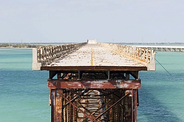 USA, Florida, Bahia Honda Bridge, old and destruct railway bridge at the Florida Keys