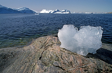 Stranded ice block, Ilulisaat, Greenland, Danmark