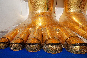 Foot of a buddha statue, Wat Intharawihan, Bangkok, Thailand