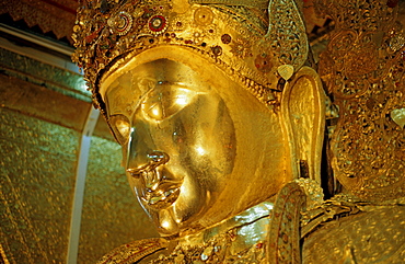 Mahamuni statue in Mandalay, Burma, Asia