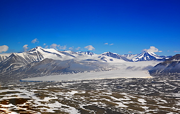 Taylor Valley seen en route to the McMurdo Dry Valleys, Antarctica