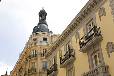 Ornate building facades in the historic centre of Zaragoza, Saragossa, Aragon, Spain