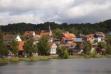 View of the village of Nieder-Werbe on Edersee reservoir, spa resort of Waldeck, Waldecker Land region, Edertal, Hesse, Germany, Europe, PublicGround