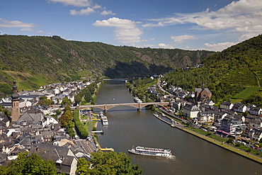 View from the Tummelchen on the town and the Moselle river valley, Cochem, Moselle, Rhineland-Palatinate, Germany, Europe, PublicGround