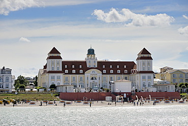 Beach and the Kurhaus spa building, Binz, Mecklenburg-Western Pomerania, Germany