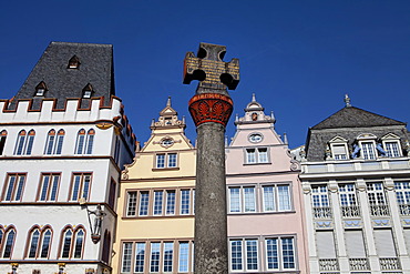 The medieval cross on Hauptmarkt square, Steipe, Trier, Rhineland-Palatinate, Germany, Europe