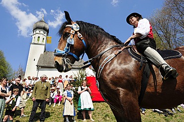 Georgiritt, George\'s Ride, around Schimmelkapelle or St. George\'s Chapel in Ascholding, Upper Bavaria, Bavaria, Germany, Europe