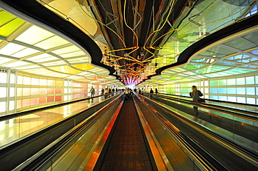 Terminal 1, Concourse BC, connecting tunnel, O'Hare International Airport, Chicago, Illinois, USA, America