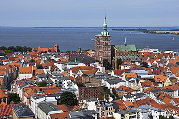 Stralsund with the Church of St. Nicholas, Mecklenburg-Western Pomerania, Germany, Europe