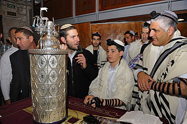 Bar Mitzvar, Jewish coming of age ritual, public reading from the books of the Prophets, Haftarah, Western Wall or Wailing Wall, Old City of Jerusalem, Arab Quarter, Jerusalem, Israel, Middle East