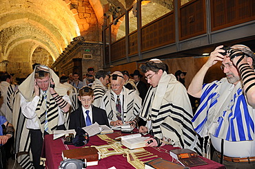 Bar Mitzvah, beginning of Jewish adulthood for boys, Wailing Wall, old town of Jerusalem, Israel, Middle East