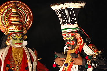 Kathakali dance, Chuvanna Thaadi character, Kerala, southern India, Asia