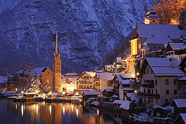 Hallstatt, Lake Hallstatt, Salzkammergut, Upper Austria, Austria, Europe, PublicGround