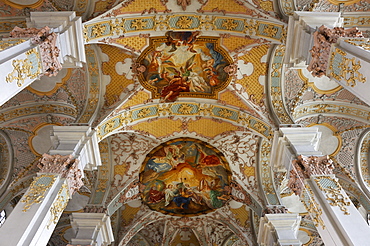 Arched ceiling of Heilig-Geist-Kirche church, one of the oldest churches in Munich, 1724-30 converted into a Baroque-style church, ceiling fresco by the Asam Brothers, Praelat-Miller-Weg street 3, Munich, Bavaria, Germany, Europe