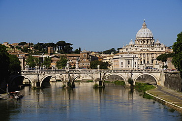 Ponte Sant'Angelo, Bridge of Angels and St. Peter's Basilica, Rome, Italy, Europe