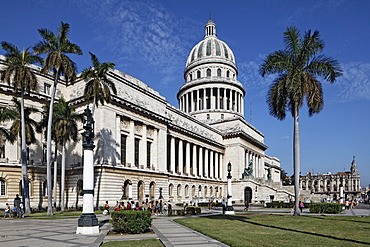 El Capitolio or National Capitol Building, old town, UNESCO World Hertiage Site, Villa San Cristobal de La Habana, La Habana, Havana, Republic of Cuba, Caribbean, Central America