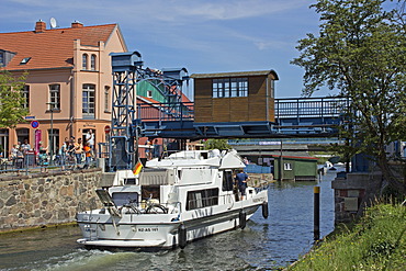 Lift Bridge, Plau, Mecklenburg Lake District, Mecklenburg-Western Pomerania, Germany, Europe