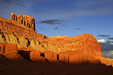 Castle Rock in the evening light, Capitol Reef National Park, Utah, Southwestern USA