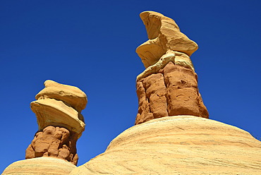 Devil's Garden, eroded hoodoos and Entrada Sandstone rock formations, Goblins, Hole-In-The-Rock-Road, Grand Staircase-Escalante National Monument, GSENM, Utah, Southwestern USA, USA