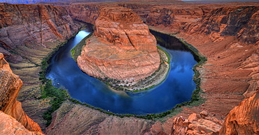 Horseshoe Bend or King Bend, a meander bend of the Colorado River, Page, Glen Canyon National Recreation Area, Arizona, Southwest, United States of America, USA