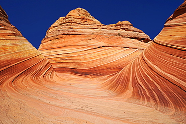 The Wave, banded eroded Navajo sandstone rocks with Liesegang bands or Liesegang rings, North Coyote Buttes, CBN, Pareah Paria Canyon, Vermilion Cliffs National Monument, Arizona, Utah, Southwestern USA, USA