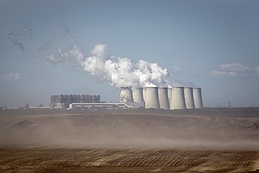 JÃ¤nschwalde open pit, behind the JÃ¤nschwalde lignite power plant, JÃ¤nschwalde, Brandenburg, Germany, Europe