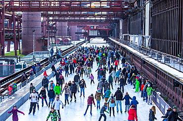 UNESCO World Heritage Site Zeche Zollverein, Kokerei Zollverein coking plant, skating rink, Essen, North Rhine-Westphalia, Germany, Europe